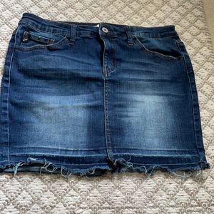 KanCan  Jeans distressed skirt